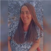 Profesor de español comparte su conocimiento en niños de primaria